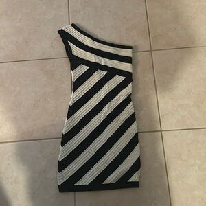 Cute elegant dress in super good quality and condition
